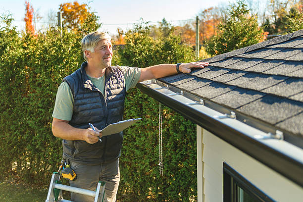 Professional Flat Roof Repair technician working in Oldsmar, FL